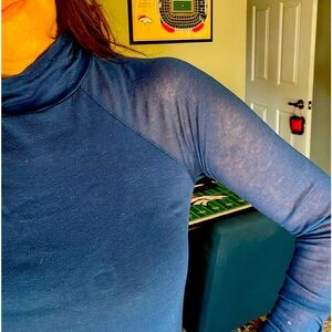 Beautiful sheer sleeve dressy sweater top BCBGMaxazaria